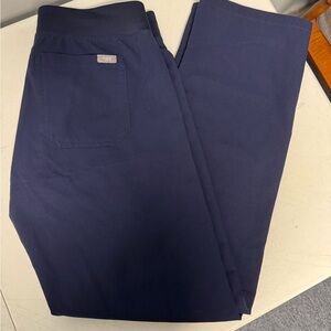 FIGS Navy Livingston Straight Leg Scrub Pant - Small